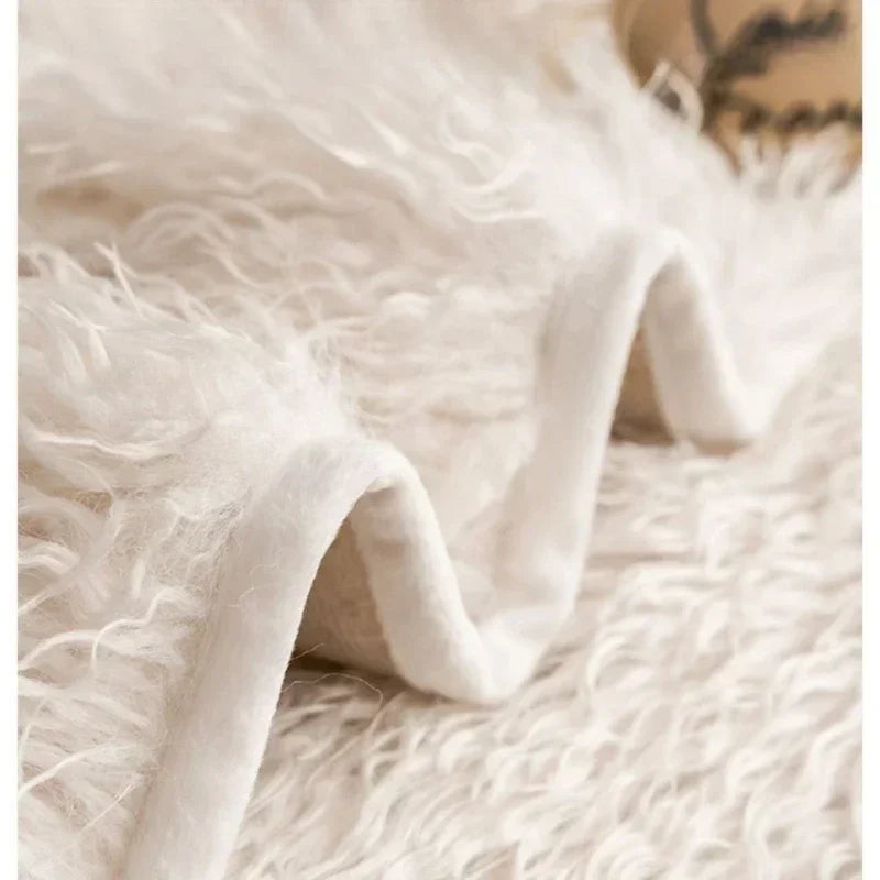 WoolHaven – Luxurious Faux Lambswool Sofa Cover